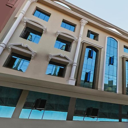 Oyo 23191 Flagship Hotel Raj Madan Ameerpet 海得拉巴 外观 照片