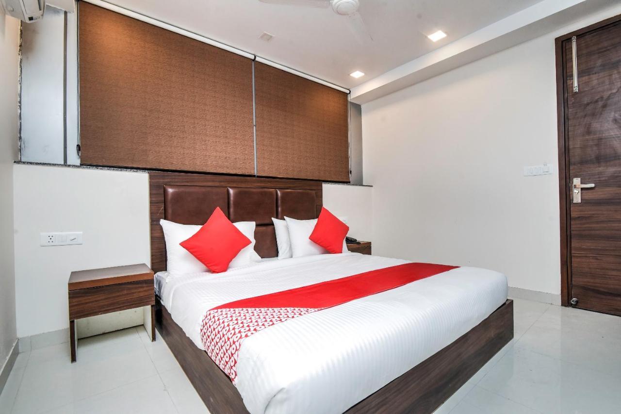 Oyo 23191 Flagship Hotel Raj Madan Ameerpet 海得拉巴 外观 照片
