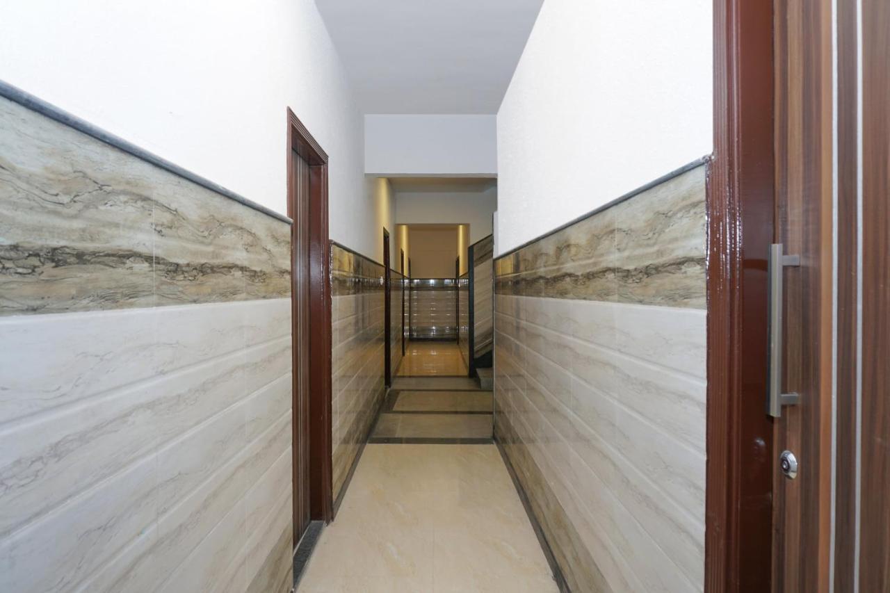 Oyo 23191 Flagship Hotel Raj Madan Ameerpet 海得拉巴 外观 照片