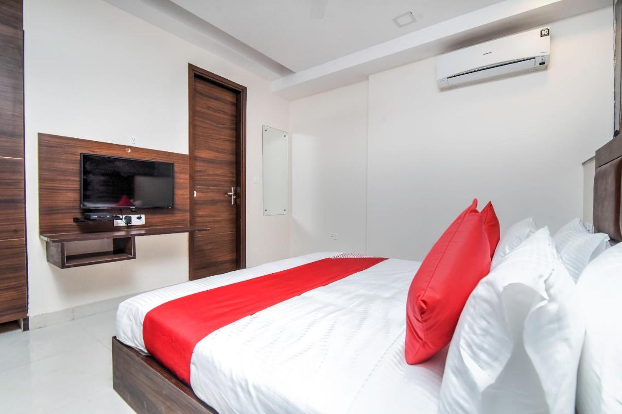 Oyo 23191 Flagship Hotel Raj Madan Ameerpet 海得拉巴 外观 照片