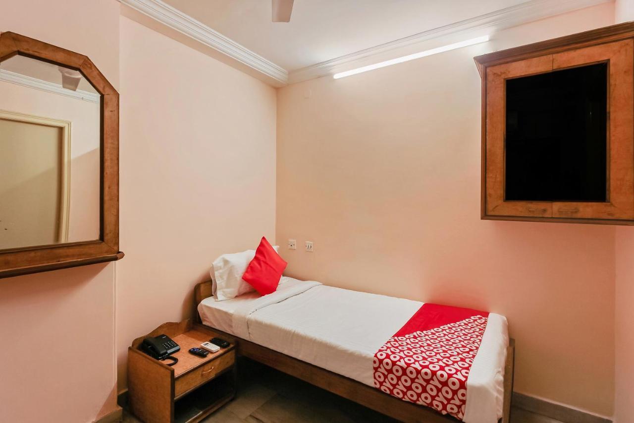 Oyo 23191 Flagship Hotel Raj Madan Ameerpet 海得拉巴 外观 照片