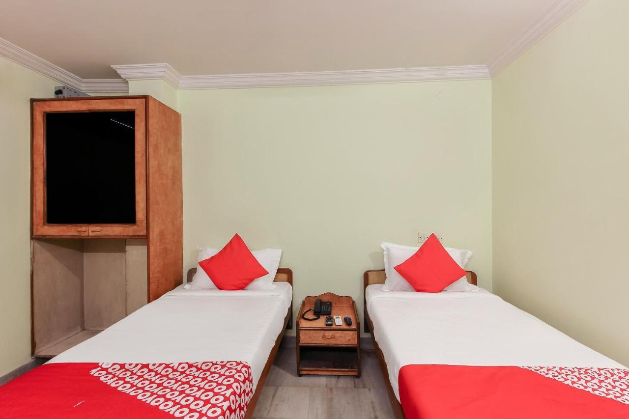 Oyo 23191 Flagship Hotel Raj Madan Ameerpet 海得拉巴 外观 照片
