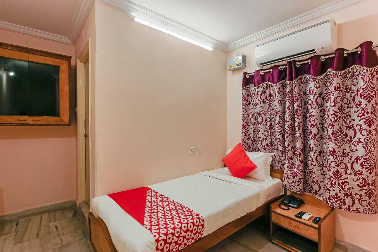Oyo 23191 Flagship Hotel Raj Madan Ameerpet 海得拉巴 外观 照片